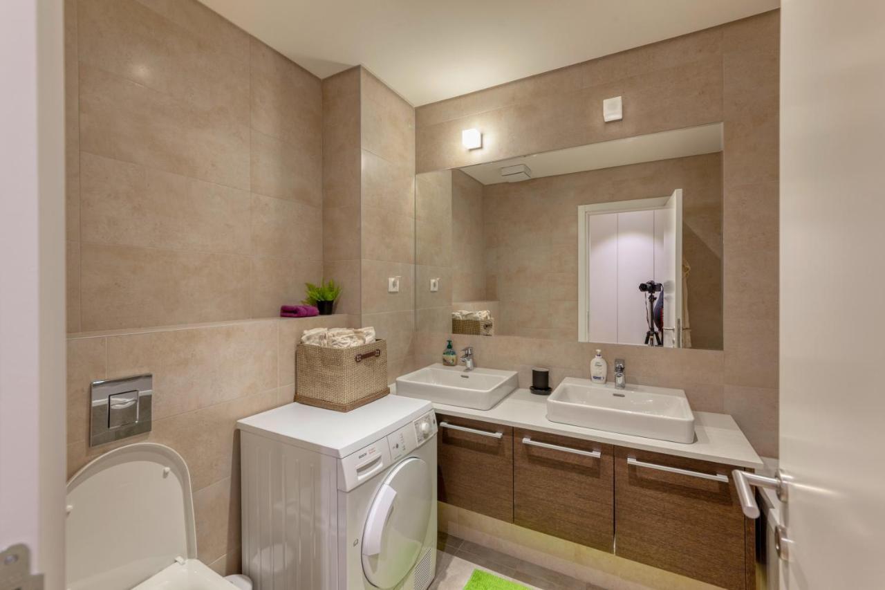Queen Apartments Belgrade Waterfront Екстер'єр фото